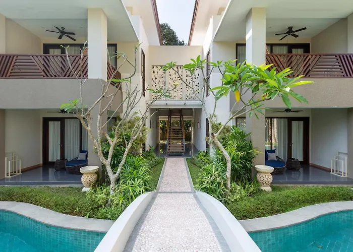 Hotel The Gantari & 4*