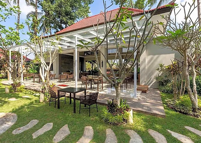Hotel The Gantari & 4*